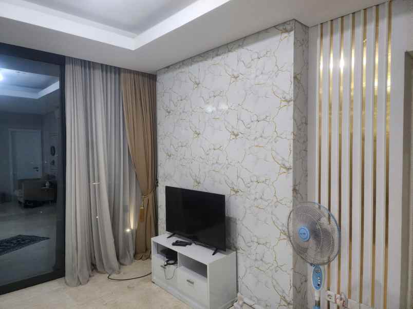 disewakan jual apartemen voila ciputra world lantai 27