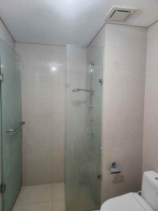 disewakan jual apartemen voila ciputra world lantai 27