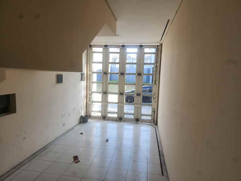 disewakan jual rumah greenlake type kaldera surabaya