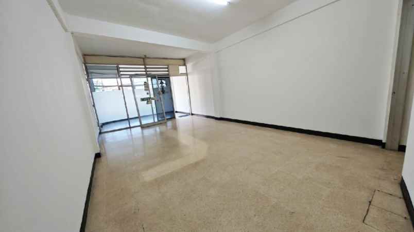 disewakan ruko gudang kantor genteng