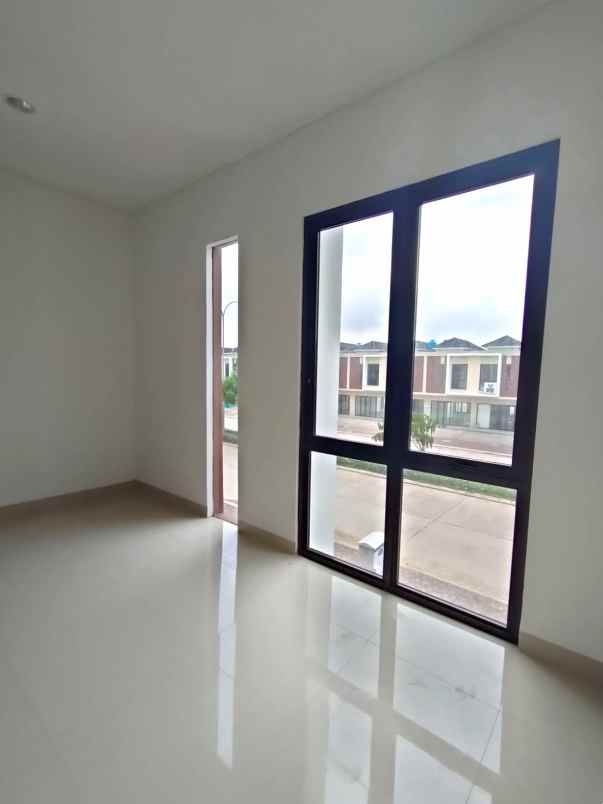 disewakan ruko gudang kantor jgc jakarta garden city cakung