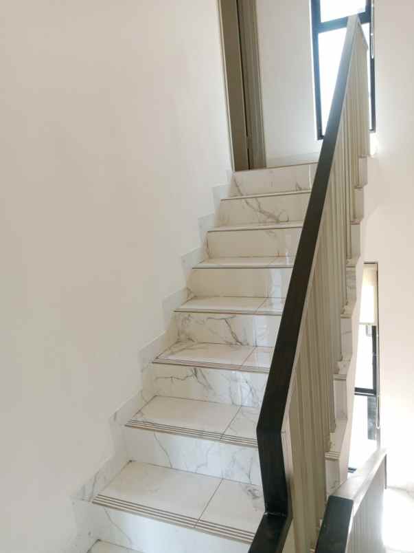 disewakan rumah asya cluster semayang