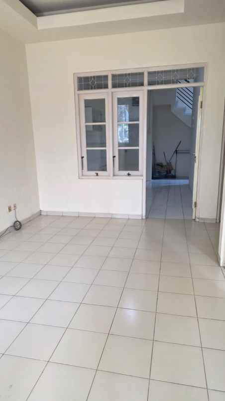 disewakan rumah cluster taman cikini