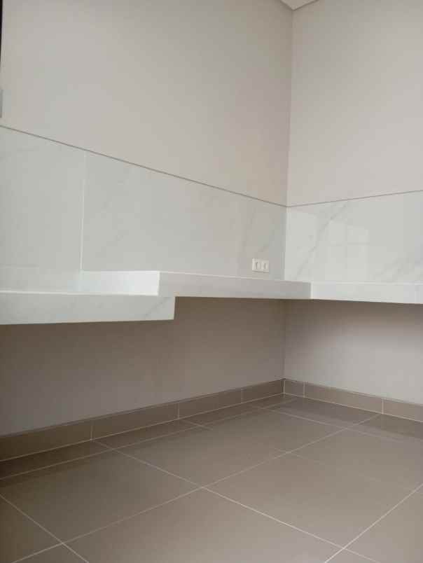 disewakan rumah dian istana