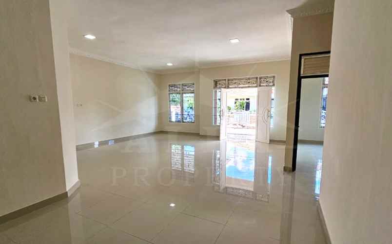 disewakan rumah jalan sungai raya dalam