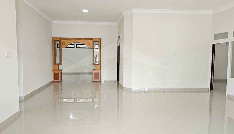 disewakan rumah jalan sungai raya dalam