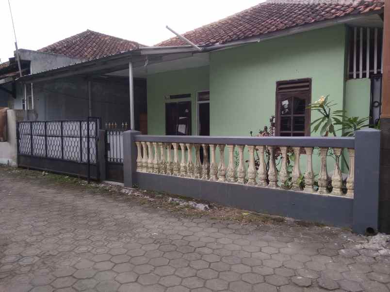 Rumah Masuk Mobil Dalam Strategis Dekat Terminal Laladon Bogor 120 Meter