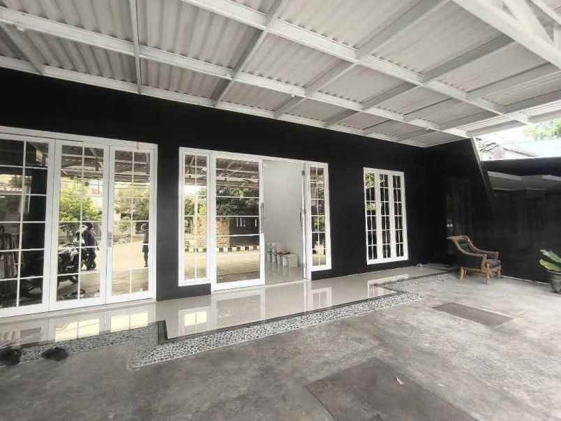 disewakan rumah ketintang