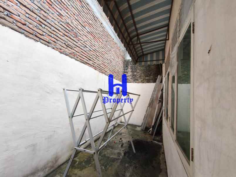 disewakan rumah komplek cemara hijau jalan