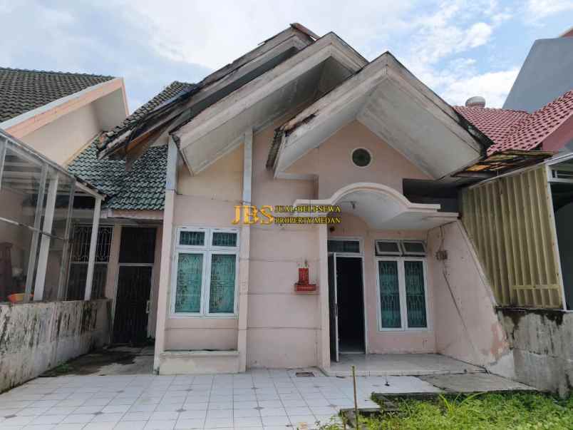 disewakan rumah komplek cemara hijau jalan