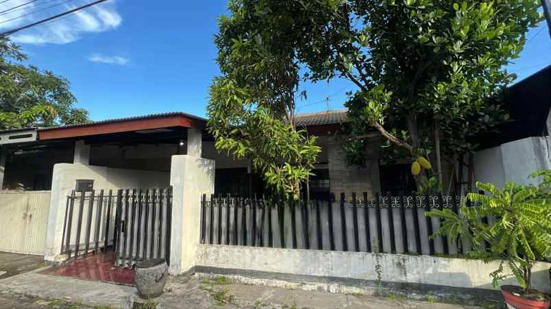disewakan rumah kutisari indah
