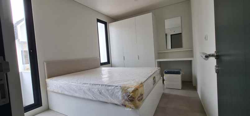 disewakan rumah minimalis di bsd siap huni