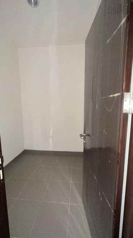 disewakan rumah pik2 cluster denver