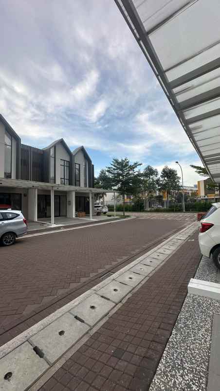 disewakan rumah pik2 cluster denver