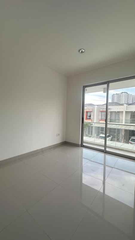 disewakan rumah pik2 cluster hawaii 6x10 hook