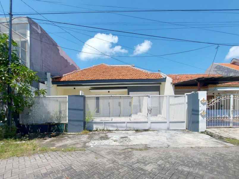 disewakan rumah rungkut asri