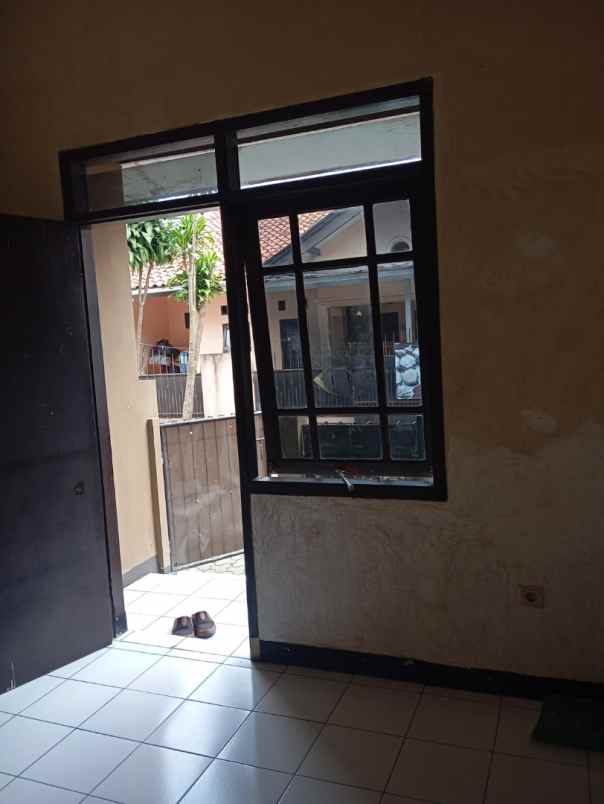 disewakan rumah sariwangi