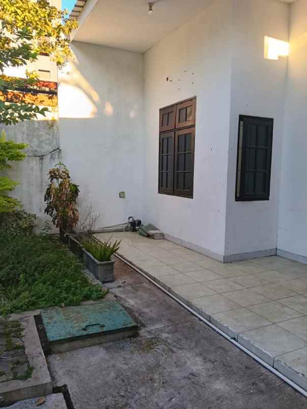 disewakan rumah satelit utara