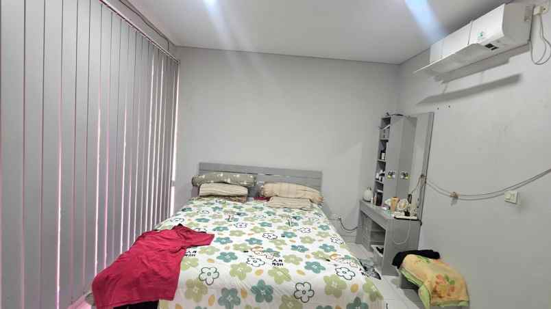 disewakan rumah summarecon bekasi cluster palm