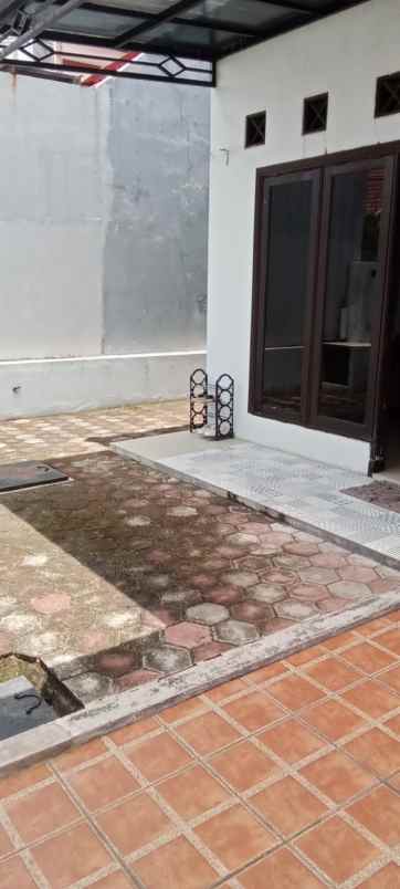 disewakan rumah wiguna gununganyar