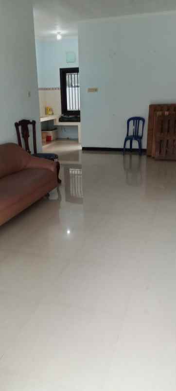 disewakan rumah wiguna gununganyar