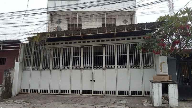 gedung kantor dan workshop manyar kartika strategis