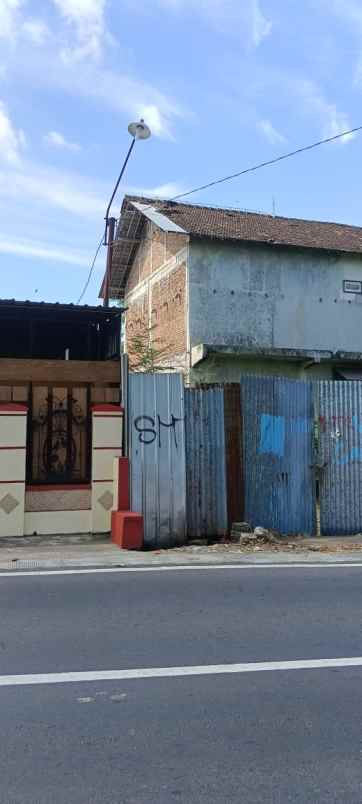 gudang kawasan strategis tepi jl raya sukoharjo