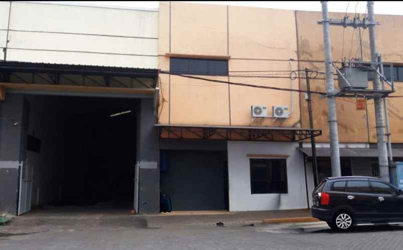 gudang tritan taman jemundo 2 unit jejer siap pakai