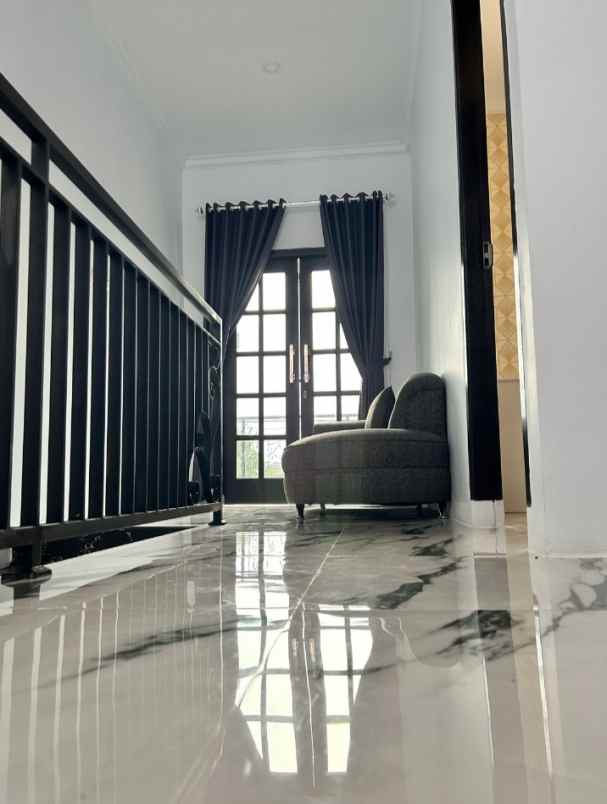 hunian modern dua lantai di depok jabar