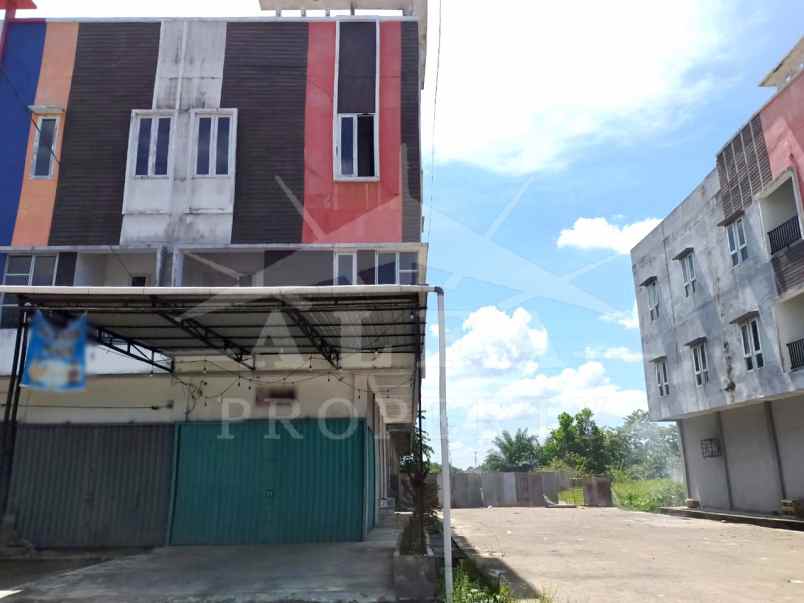 jual ruko bangunan dasar 3 lantai harga murah