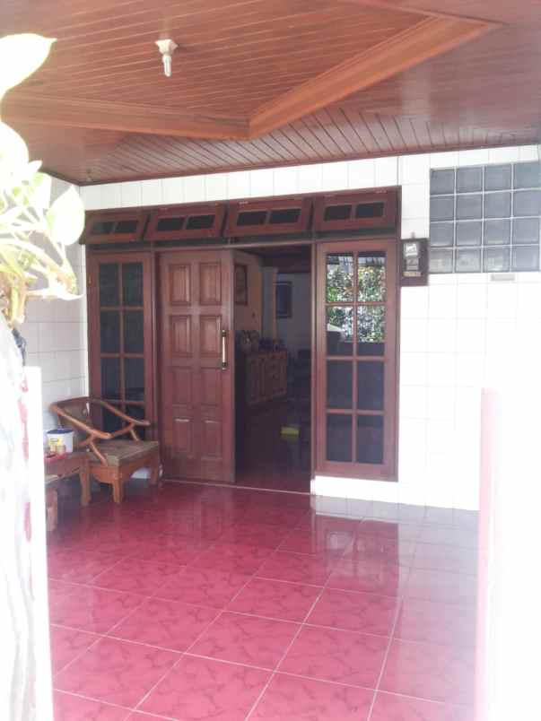 jual rumah 2 rumah jadi 1 harga bisa nego dikit