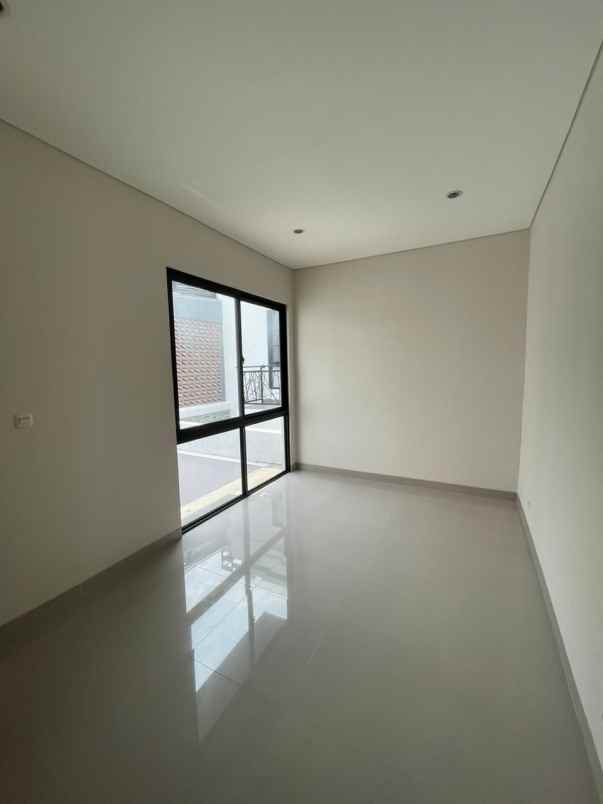 jual rumah metland east terrace cluster