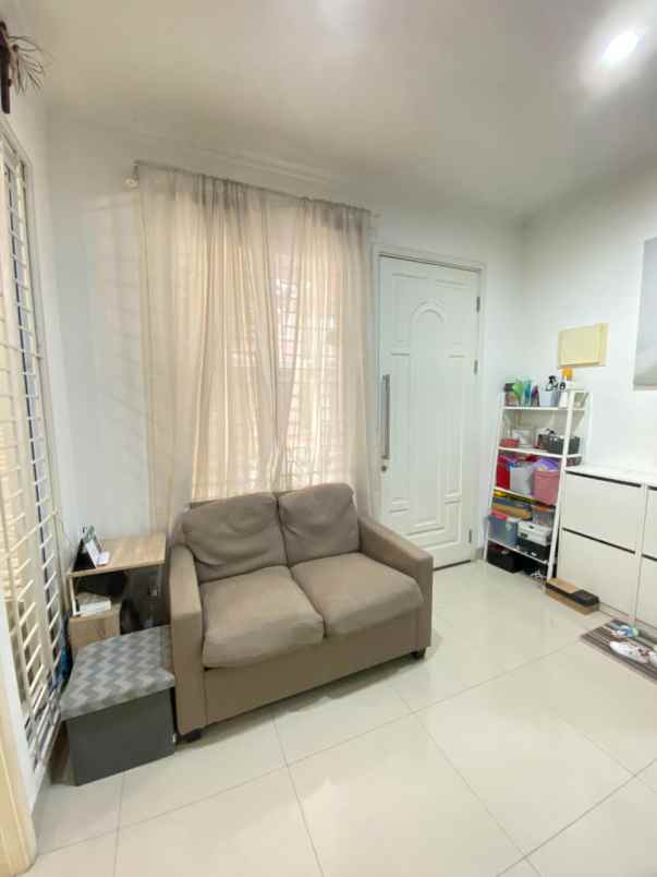 jual rumah omaha village gading serpong