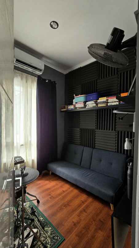 jual rumah siap huni lokasi strategis beji depok