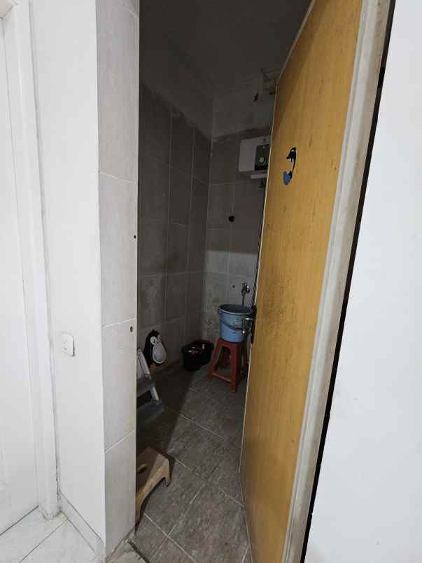 jual rumah strategis taman semanan indah jak bar