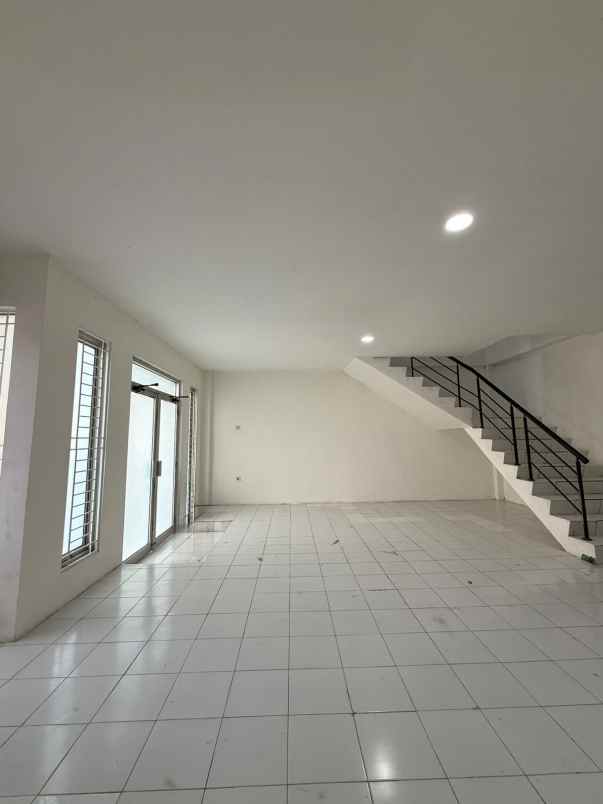 komersial jl pool ppd pesing