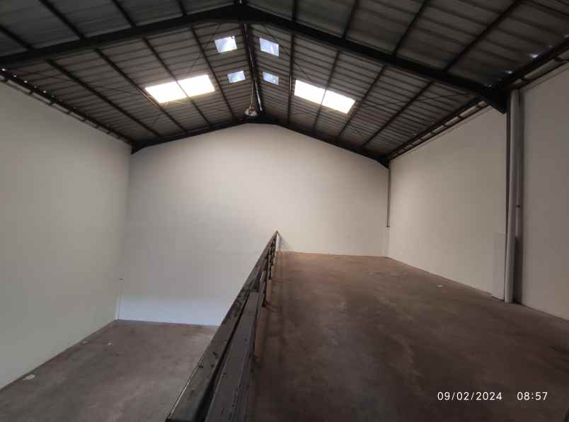 komersial kedaung kali angke jl