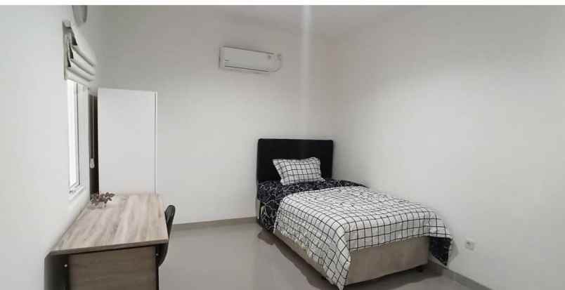 kost 11 pintu dekat universitas gunadarma