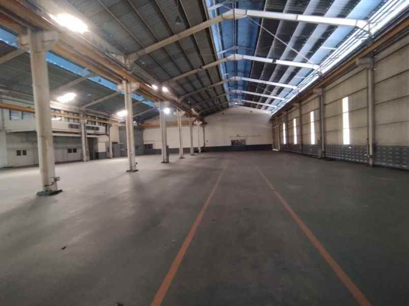 pabrik terawat tanah luas di rengasdengklok karawang