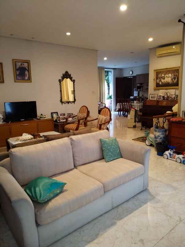 prime area cilandak barat siap jadi rumah impian anda