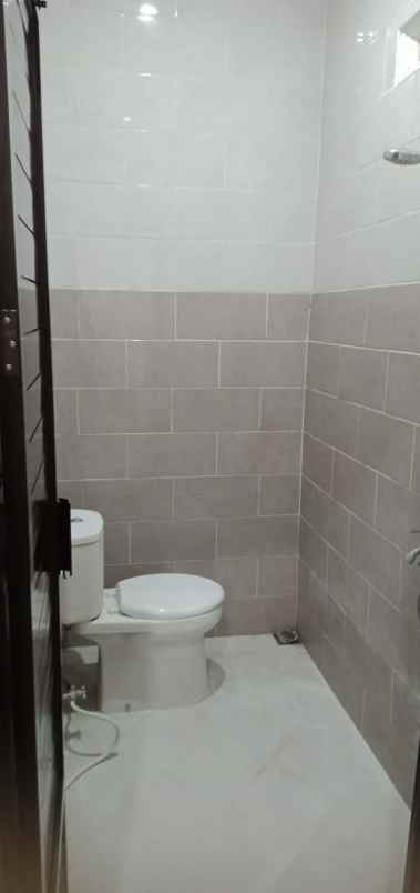 ready rumah siap huni di tenggilis mejoyo