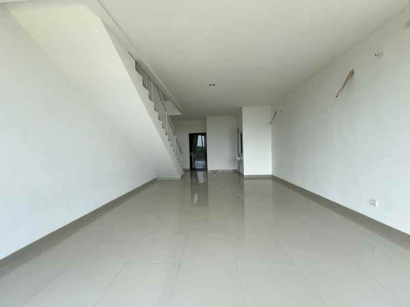 ruko jbd 4lt 5x15 75m jgc jakarta garden city cakung