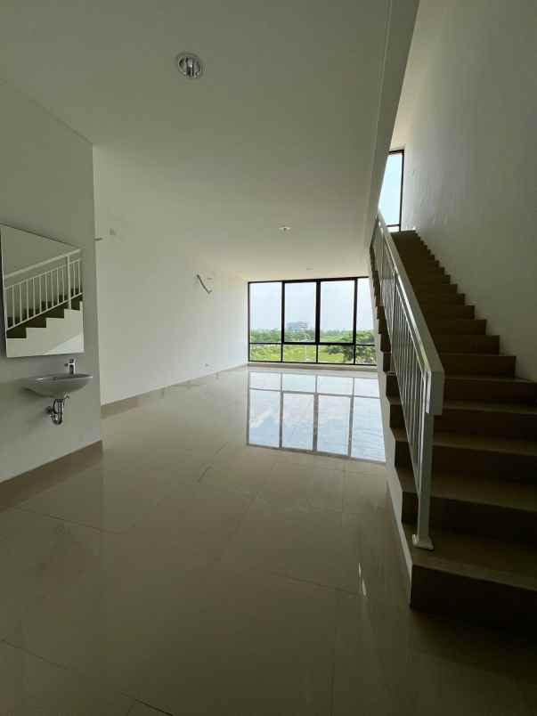 ruko jbd 4lt 5x15 75m jgc jakarta garden city cakung