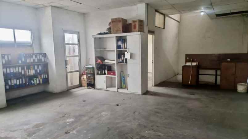 ruko showroom pinggir jalan di sultan agung bekasi