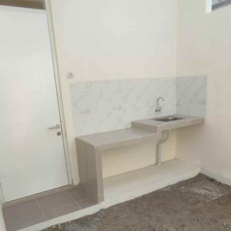 rumah 1 lt siap huni di pusat kota