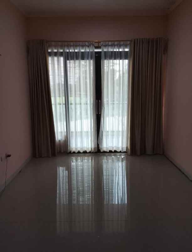 rumah 2 lantai jl golf barat arcamanik endah bandung