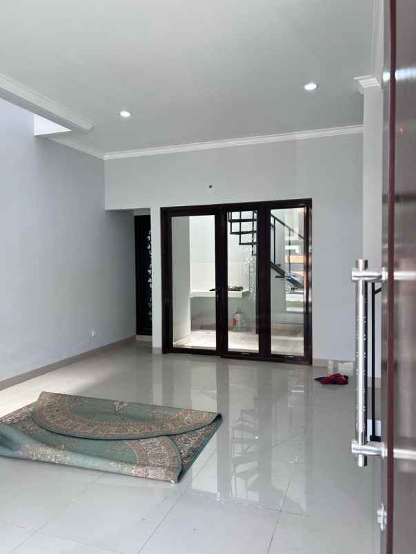 rumah 2 lantai shm cluster terbaik di antapani bandung