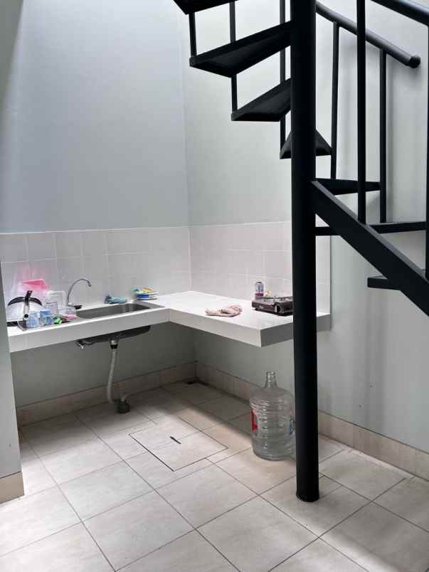 rumah 2 lantai shm cluster terbaik di antapani bandung