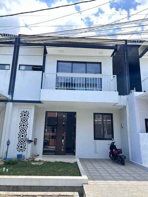 rumah 2 lantai shm cluster terbaik di antapani bandung