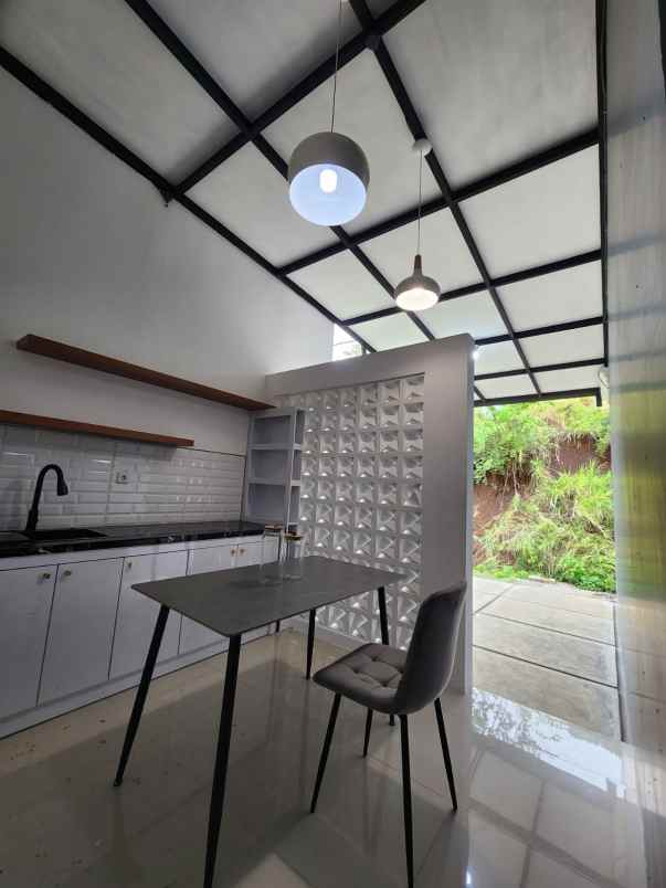 rumah 480 jutaan nuansa villa karangploso